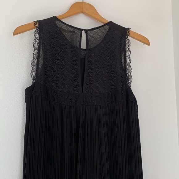 NWT ANTHROPOLOGIE Floreat Melia Black Crepe Lace Pleated Dress SZ 12 - Picture 9 of 9